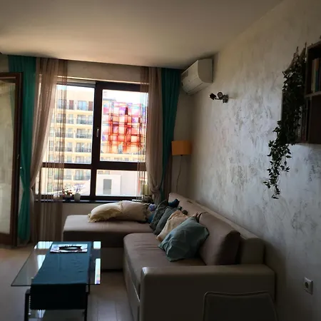 Sunny Lavanda 1st Line Daire Altın Kumlar